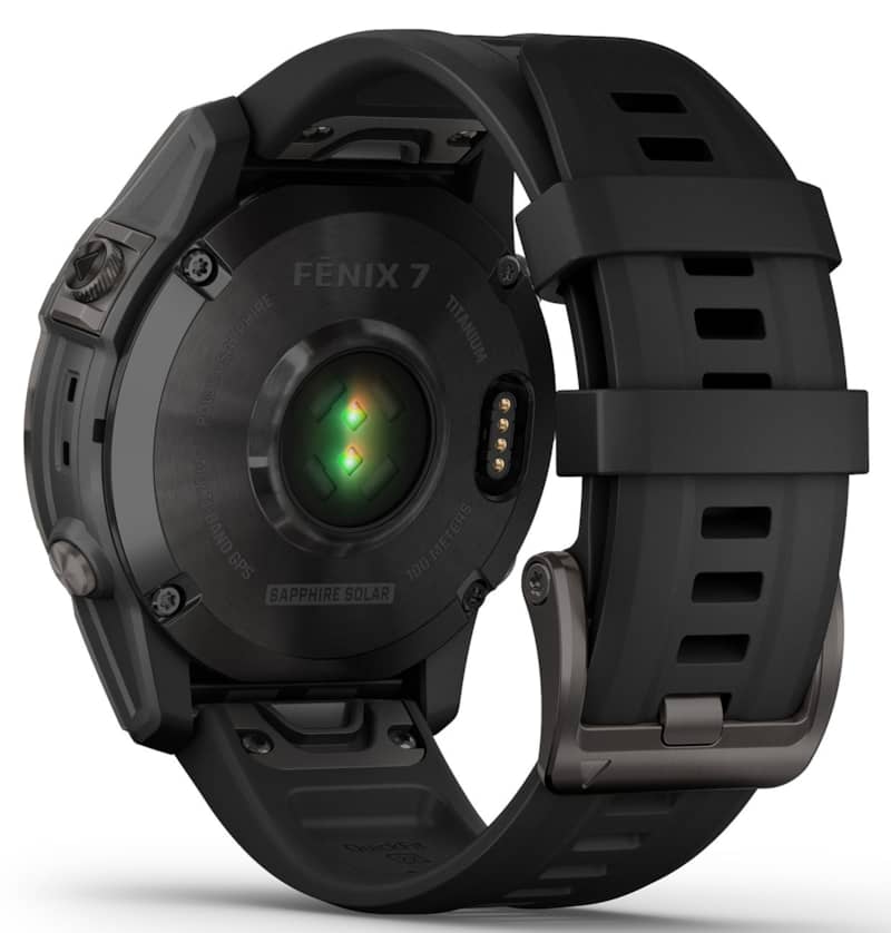 Garmin-fenix-7-Sapphire-Solar-Carbon-Gray-DLC-Titanium-With-Black-Band-010-02540-20-Rear-Angled.jpg