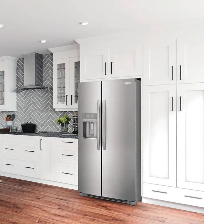 frigidaire-25.6cuft-SS-side-by-side-refrigerator-GRSS2652SS-lifestyle.jpg