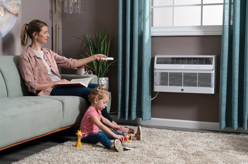 ge-air-conditioner-AJCQ10AWH-lifestyle-woman-child.jpg