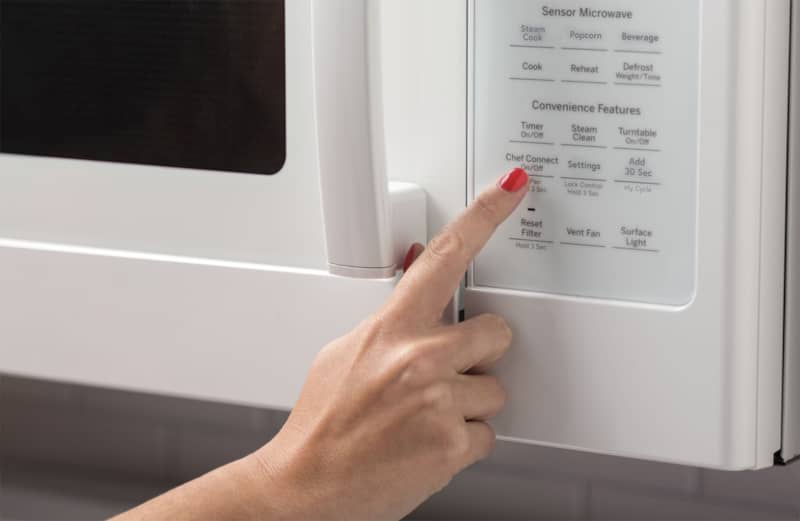 ge-white-otr-microwave-PVM9179DRWW-chef-connect.jpg